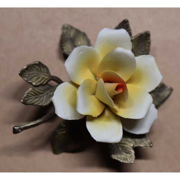 Vintage Capodimonte Porcelain Flower Claire Creazioni Fantasia Italy - Picture 6 of 9